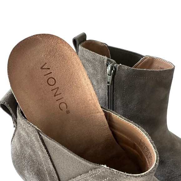 Vionic Paloma Suede Weather Resistant Wedge Greige Boot Size 9 - Picture 11 of 15